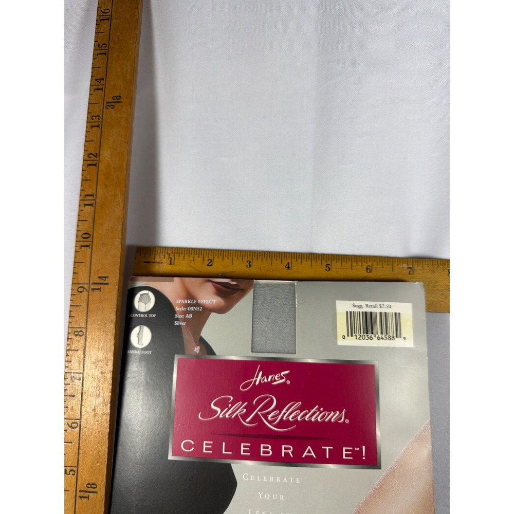 Hanes Silk Reflections Celebrate Sparkle Tights Women AB Silver Sandalfoot VTG - Picture 7 of 8
